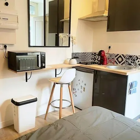 Netflix & Bed * Амьен